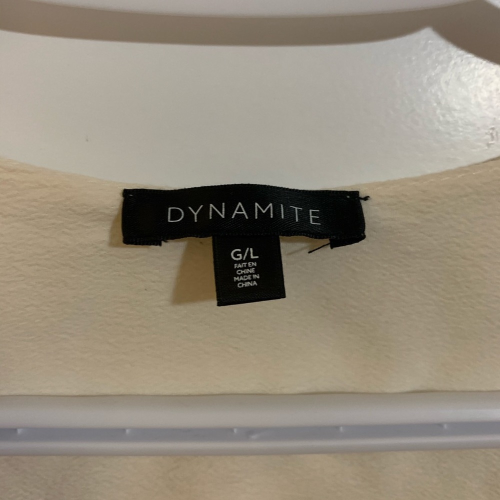 Dynamite Button Blouse - Picture 2 of 3